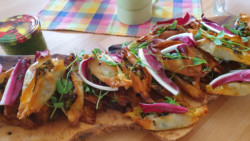 Filo-Schiffchen mit Bärlauch filo-schiffchen